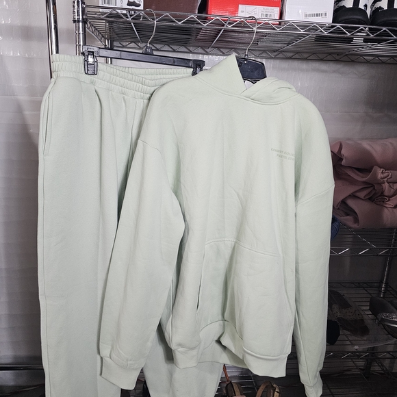 Mint Green Hoodie and Sweatpants Set - Picture 1 of 2